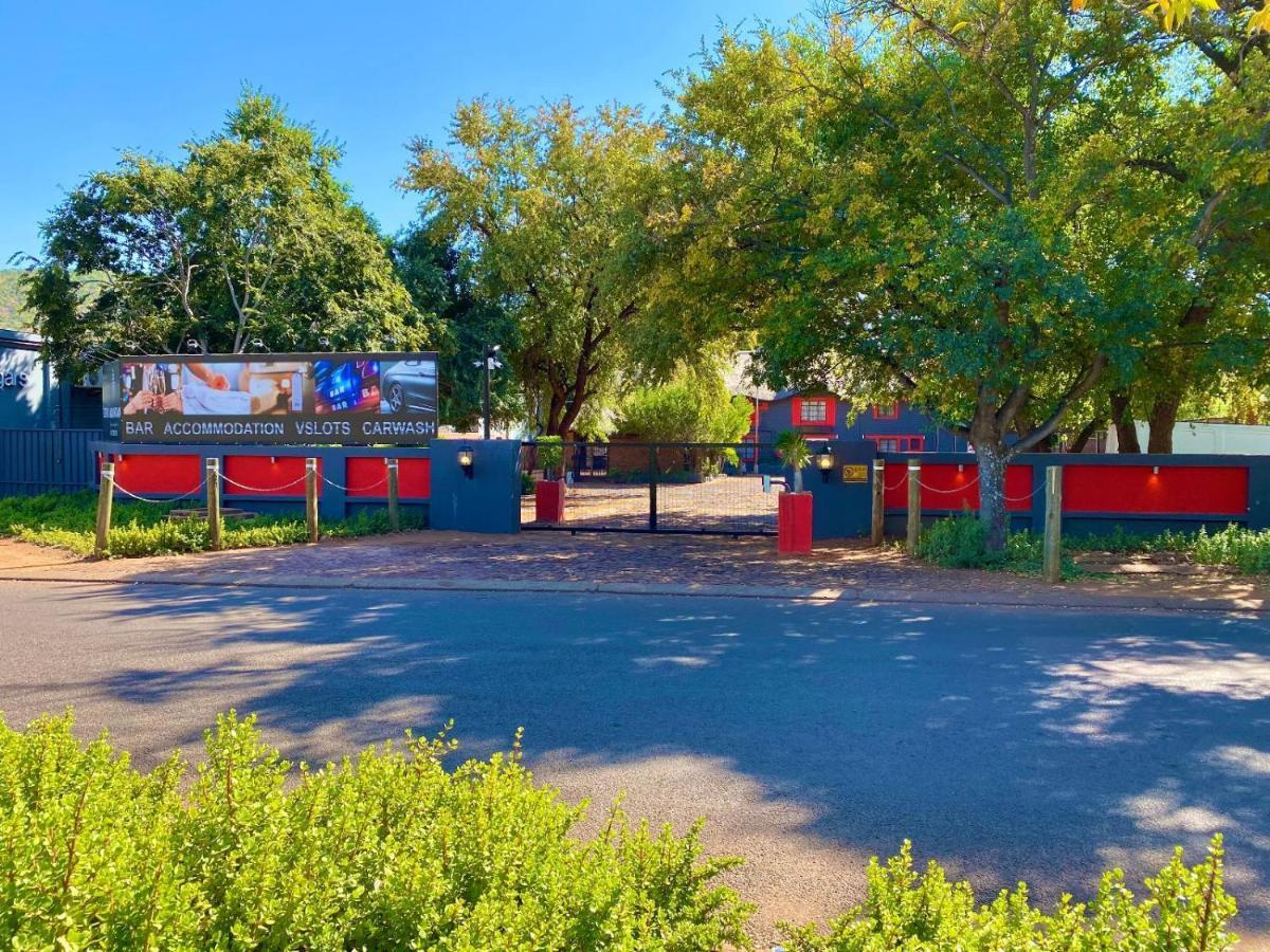 Echo Mountain Inn (Adults Only) Thabazimbi Bagian luar foto